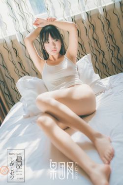 绑起来挠白丝袜女子脚心